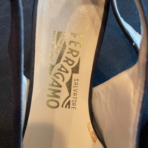 Shoes - Picture 2 of 3